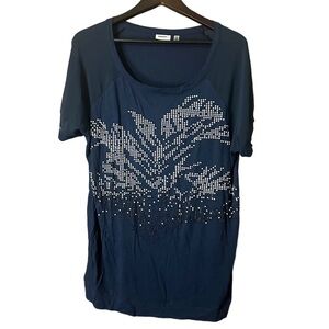 DKNYC Dark Blue Short Sleeve Top with White Black Embellishments Sz 1X Casual